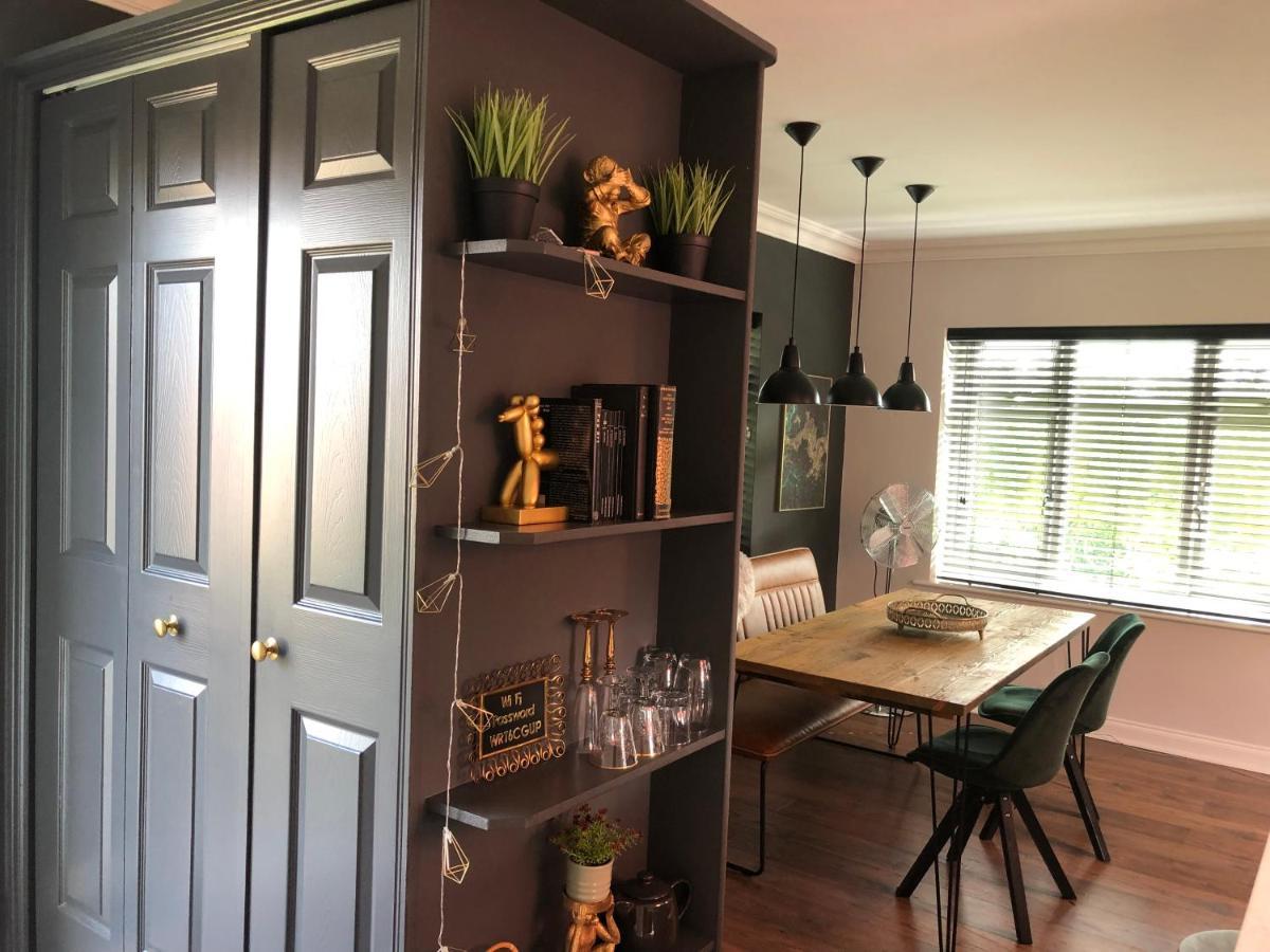 Time Is Now! Beautiful Apartment In 约克 外观 照片